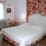 Du Loup Bed & Breakfast