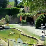 Du Loup Bed & Breakfast