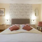 Du Loup Bed & Breakfast 3*