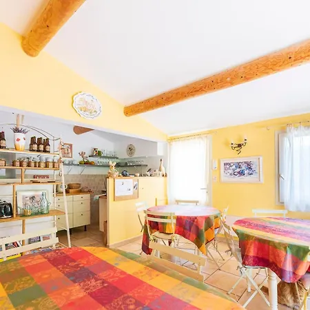 Du Loup Bed & Breakfast